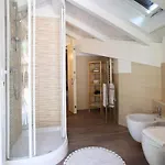 Giuliana - Attic Apartman Menaggio